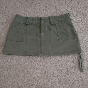 GUESS JEANS Stylish Olive Mini Skirt